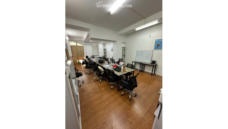 Cho thuê nhà mặt phố Hoàng Sâm, Cầu Giấy. DT 47m2 , MT 5m, 9 triệu/tháng. LH: 0916109086