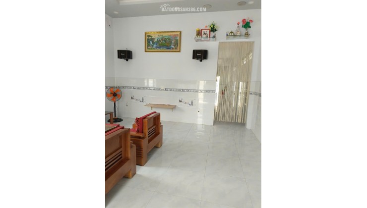 CHÍNH CHỦ Cần Bán Nhà Mặt Tiền Đường ĐT. 826C, Xã Long Hựu Đông, Cần Đước, Long An