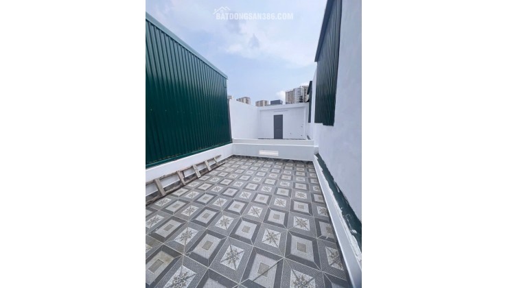 SIÊU HÓT - BÁN NHÀ TRUNG TÂM THẠCH BÀN- 30M², MT 4.5 M - 5 tầng – CHỈ 6.X TỶ,  Ô TÔ TRÁNH