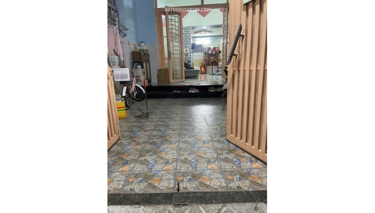 NHÀ ĐẸP – GIÁ TỐT  – CHÍNH CHỦ CẦN BÁN TẠI Hẻm 96, Xã Phú Xuân, Huyện Nhà Bè, Tp Hồ Chí Minh