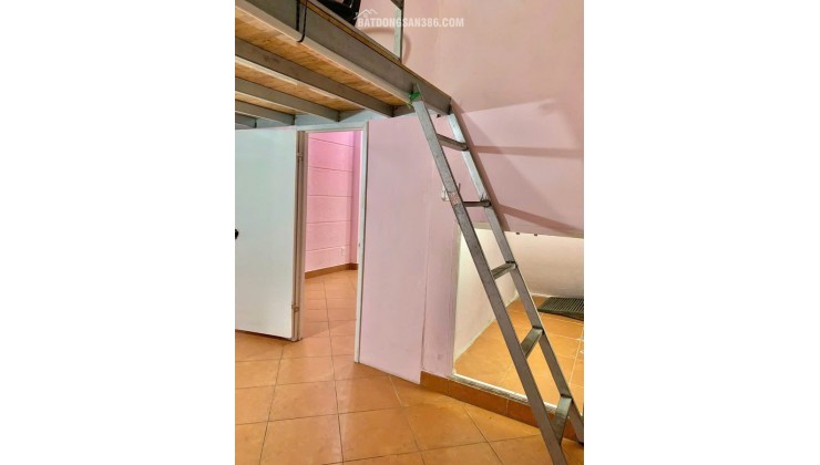 Cho thuê mặt bằng kinh doanh tại mặt tiền số 1A1 Giải phóng, Phường 4 (cũ), quận Tân Bình, HCM