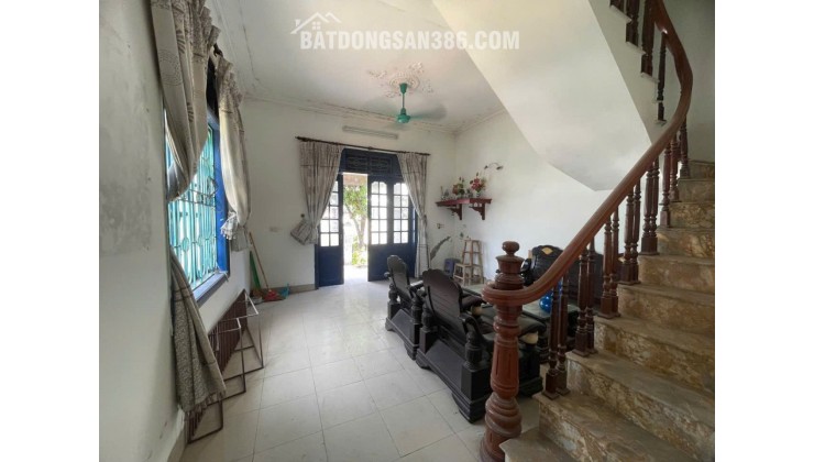 HÀNG HIẾM – TRUNG TÂM NGỌC THỤY – 2 LÔ ĐẸP GIÁ TỐT – MẶT PHỐ HOA HẬU Tại Long Biên, Hà Nội