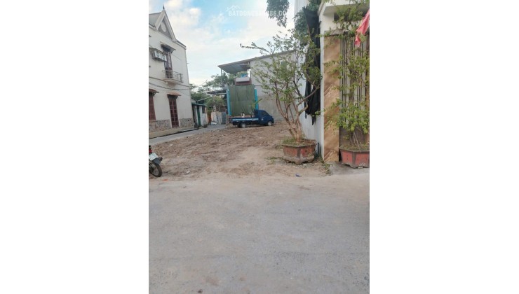 Bán 165m2 đất Lô Góc Đẹp mặt đường Minh Tân - Hưng Bình ( P. Thành Vinh )