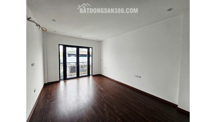 BUILDING 7 TẦNG THANG MÁY - 30M RA PHỐ - HÀNG XÓM PHỐ CỔ - PHÂN LÔ Ô TÔ TRÁNH - HÀNG HIẾM BAY NHANH.- Hào Nam 52 m. 7TẦNG , mt 4m 22 tỷ