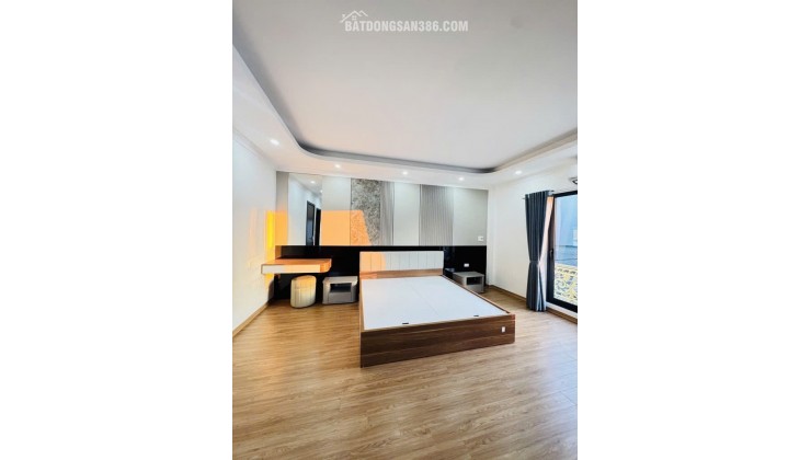 Nhà Ngọc Lâm xây mới 6 tầng – 47m – thang máy, ôtô đỗ trong nhà, 2 mặt thoáng, giá 11.7 tỷ