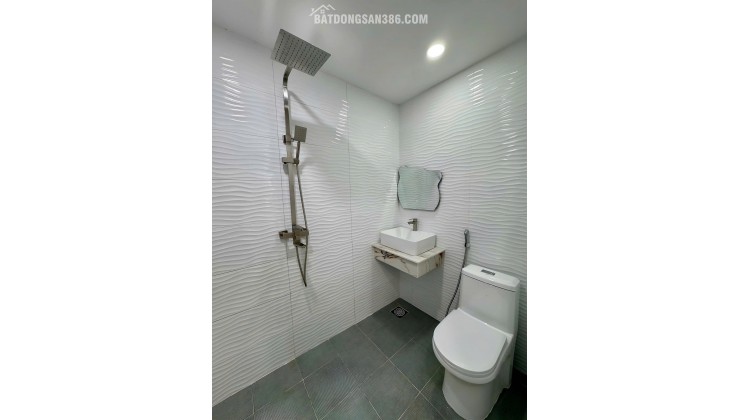 HẺM QUANG TRUNG – NHÀ MỚI 3 TẦNG GIÁ CHỈ 6.8 TỶ. LH:0779351867 – 0764071867.