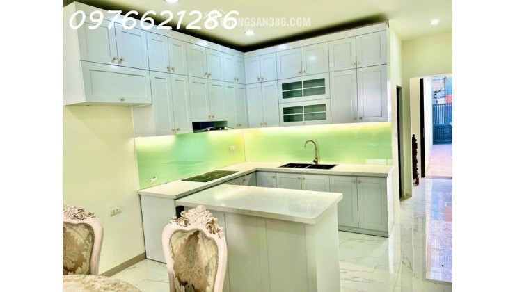 BÁN NHÀ 59M² GẦN CẦU CHUI – NGUYỄN VĂN CỪ, Ô TÔ ĐỖ CỔNG – DÂN XÂY 3 TẦNG CHẮC CHẮN, GIÁ CHỈ HƠN 6 TỶ