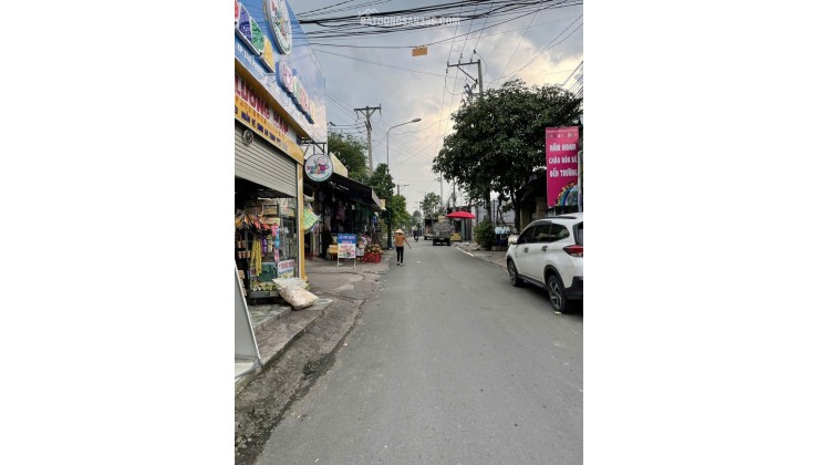 Bán nhà tại Dĩ An, Bình Dương, giá 5 tỷ, 150m2, sổ hồng riêng, 4 P. trọ, 1 ki ốp. Thu nhập 9tr/T