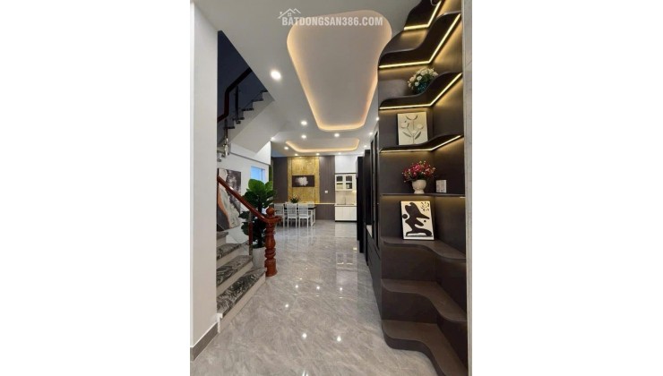 Bán nhà Q1 – Trần Hưng Đạo liên thông Trần Đình Xu, căn hiếm giữa trung tâm Sài Gòn