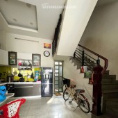 Nhà 4 tầng nở hậu L mặt tiền view bờ kè Lò Gốm P12Q6. Giá: 8.9 tỷ