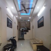 Bán nhà khu đường hoa Phan Xích Long, Phú Nhuận, phù hợp mua ở, cho thuê giữ tiền