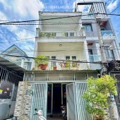  Nhà đẹp 3 tầng, diện tích 90m2 (4.5 x 20), giá chỉ 5.3 tỷ.