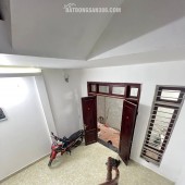 BÁN NHÀ TÂY HỒ - LẠC LONG QUÂN, GẦN HỒ TÂY, DT43m2, 5 tầng, MT4m, 5P. ngủ (Chỉ 8.5 tỷ)