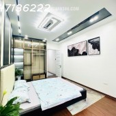 Bán nhà Nghĩa Đô – Vị trí trung tâm – 5 tầng – chỉ hơn 8 tỷ một chút