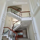 NHÀ ĐẸP TRUNG TÂM TP. THỦ ĐỨC XE HƠI ĐỖ CỬA – GIÁ CHỈ NHỈNH 11 TỶ