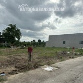 Cần bán nhanh lô đất thổ cư 9x27 giá 2.9 tỷ thương lượng Bến Lức - Long An