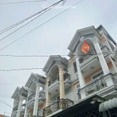 NHÀ 5 TẤNG NGAY TT THẠNH LỘC Q12: 81m2, , 4PN, sổ hồng trao tay, giá chỉ 6.65 tỷ! Cơ hội an cư lạc nghiệp không thể bỏ lỡ! LH: 0918377255