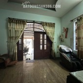 Bán nhà mặt tiền Dương Công Khi, Hóc Môn. DT 200m2, 3 tầng, 6PN. Sổ hồng, giá 15 tỷ.