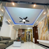 Chính Chủ Bán Nhà MAI DỊCH/Cầu Giấy 38m2 6 Tầng Thang Máy Xây Mới Ô Tô Đỗ Cổng Hơn 10 Tỷ