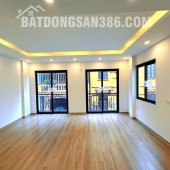 Bán nhà Hoàng Quốc Việt, 55m2 x 5 tầng, Thang máy. Ô tô vào nhà, 20.x tỷ