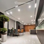 *GIỮ TIỀN- NHÀ MỚI 6 TẦNG THANG MÁY- LẠC LONG QUÂN/ XUÂN LA- DT 40m2, MT 4M- 10 TỶ