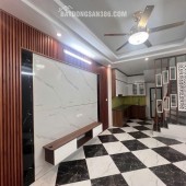 SIÊU HÓT - BÁN NHÀ TRUNG TÂM THẠCH BÀN- 30M², MT 4.5 M - 5 tầng – CHỈ 6.X TỶ,  Ô TÔ TRÁNH