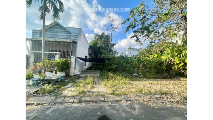 Bán đất thổ cư Hòa Hiệp 3, Liên Chiểu, Đà Nẵng. DT 90m2, giá 4.5 tỷ, sổ đỏ, hướng Đông Nam. LH: 0877661879