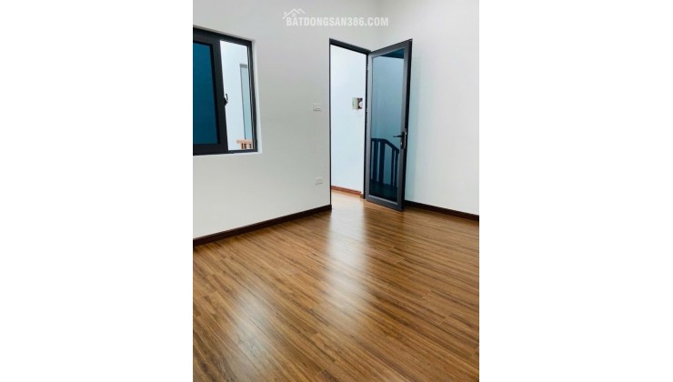 SIÊU PHẨM HOÀNG VĂN THÁI, NHÀ ĐẸP 4 TẦNG Ô TÔ VÀO NHÀ GẦN PHỐ 42M2 X 4T 17.5 TỶ
