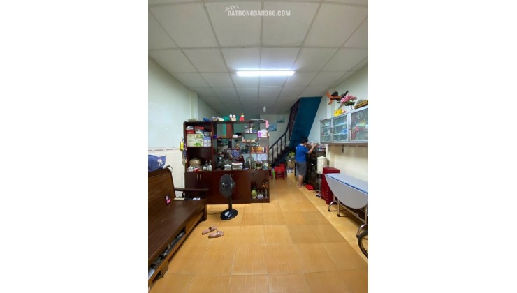 Bán nhà P Vip Tân Sơn Nhì, Hẻm gần 4m thoáng, 32m2 KLG, 2 tầng, Chỉ 3 tỷ nhỉnh TL