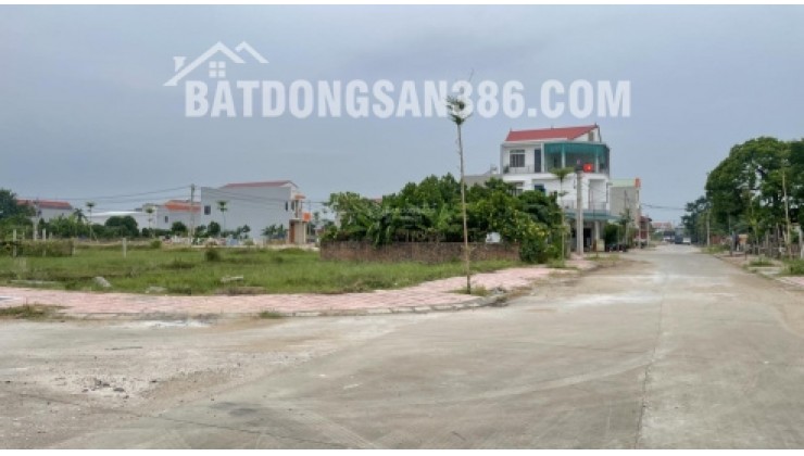 Bán đất thổ cư 8x16m giá 1.4 tỷ thương lượng nằm ngay chợ Rạch Kiến
