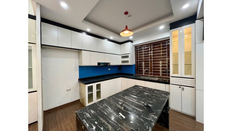 CĂN ĐẸP – TÒA ĐẸP – HÀNH LANG ĐÁ BÓNG – ÁNH SÁNG NGẬP TRÀN – BAN CÔNG MÊ LI