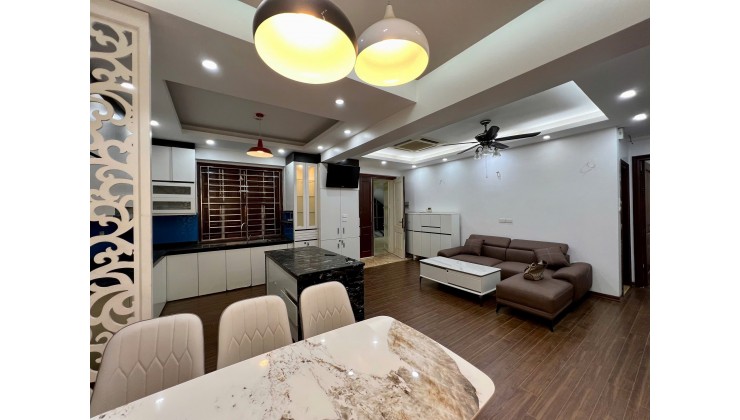 CĂN ĐẸP – TÒA ĐẸP – HÀNH LANG ĐÁ BÓNG – ÁNH SÁNG NGẬP TRÀN – BAN CÔNG MÊ LI