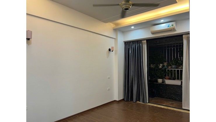 CĂN ĐẸP – TÒA ĐẸP – HÀNH LANG ĐÁ BÓNG – ÁNH SÁNG NGẬP TRÀN – BAN CÔNG MÊ LI