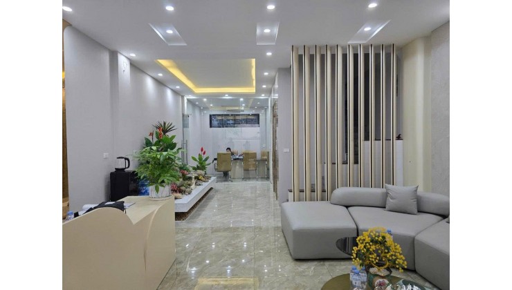 NHÀ PHÂN LÔ 90 NGUYỄN TUÂN – ĐƯỜNG 3 Ô TÔ TRÁNH – ĐỖ CỬA NGÀY ĐÊM – THANG MÁY XỊN