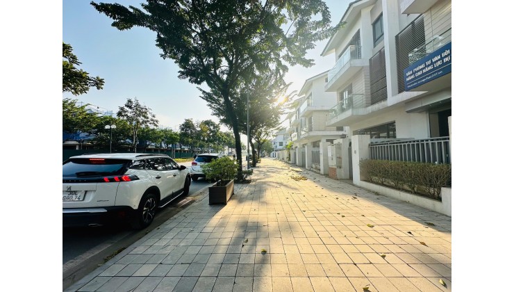 SHOPHOUSE VILLA HÀ ĐÔNG – NHÀ DÂN KIÊN CỐ – NỘI THẤT LIM – SỔ HOA KHÔI – GIÁ TỐT
