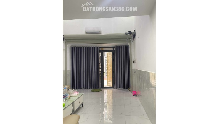 Bán nhà 3 tầng, 36m2 Bình Thành, Bình Tân. SH, 3.7 tỷ. LH: 0909898125