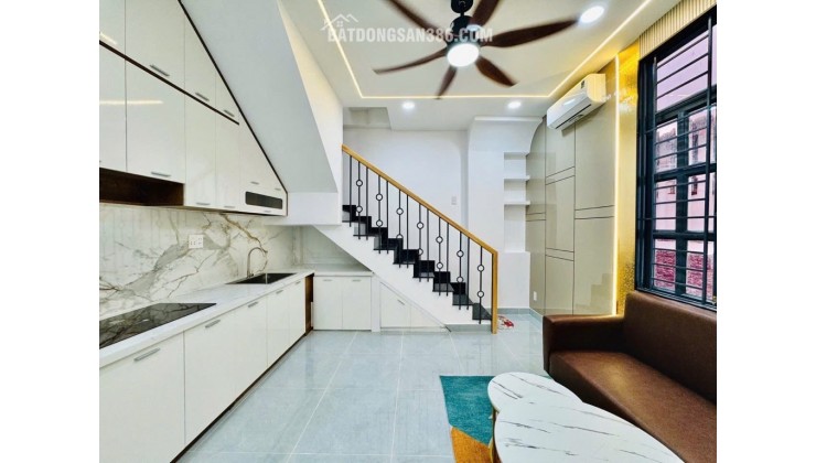  BÁN NHÀ SÁT MT GẦN NGÃ TƯ PHÚ NHUẬN, 4 TẦNG, 19M2 (4X5) 3PN 4WC - 4.85 TỶ