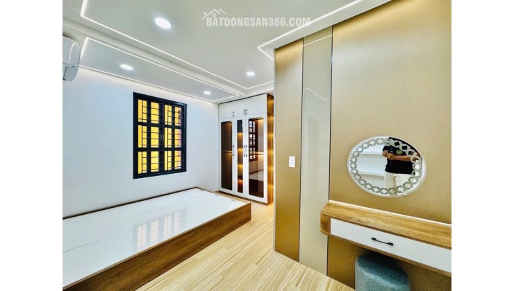  BÁN NHÀ SÁT MT GẦN NGÃ TƯ PHÚ NHUẬN, 4 TẦNG, 19M2 (4X5) 3PN 4WC - 4.85 TỶ