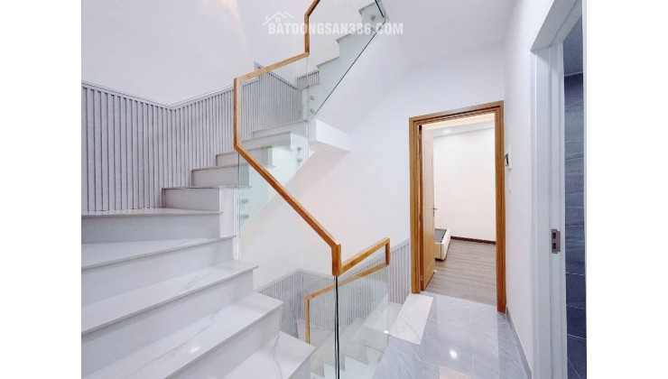  HIẾM CÓ! NHÀ 4 TẦNG – XE HƠI NGỦ TRONG NHÀ – KỀ PHÚ MỸ HƯNG