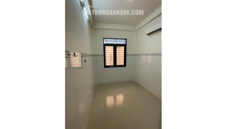  Bán nhà ngay Khu VIP Phan Xích Long 4 Tầng, 15m2 (2.7x6), 3PN 2WC - 4.45 Tỷ