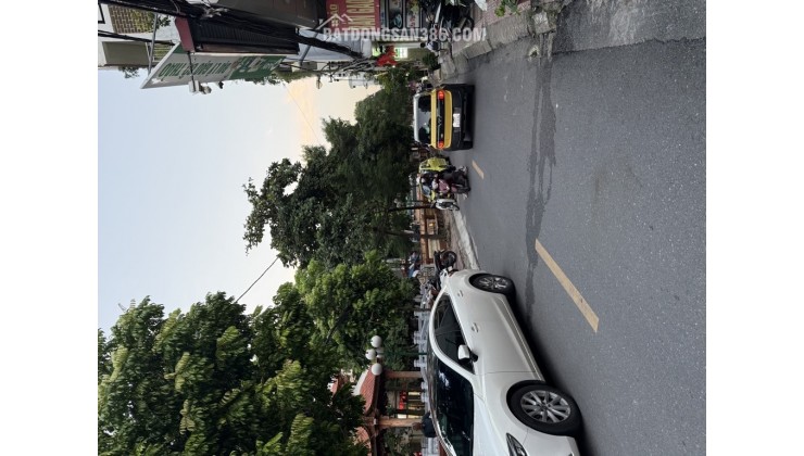 Bán đất Việt Hưng, mặt phố kinh doanh 66m vuông vắn, giá chỉ 14 tỷ còn tl. LH 0936123469