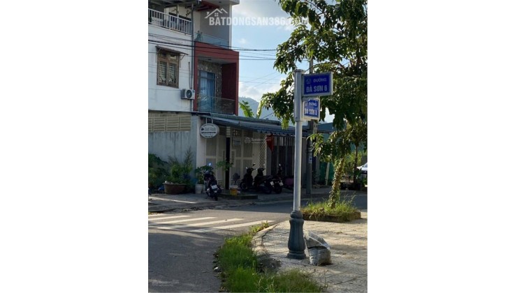 Bán đất thổ cư Đà Sơn 6, Liên Chiểu, Đà Nẵng. DT 95m2, giá 3.8 tỷ, sổ đỏ, hướng Đông Nam. LH: 0877661879