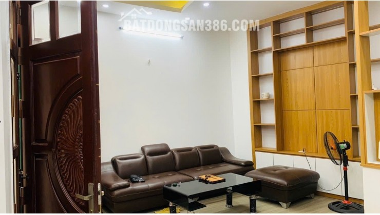 NHÀ ĐẸP PHỐ TRẠM – LONG BIÊN – 36M² – 4 TẦNG – 6 PHÒNG NGỦ – GIÁ TỐT 6xTỶ