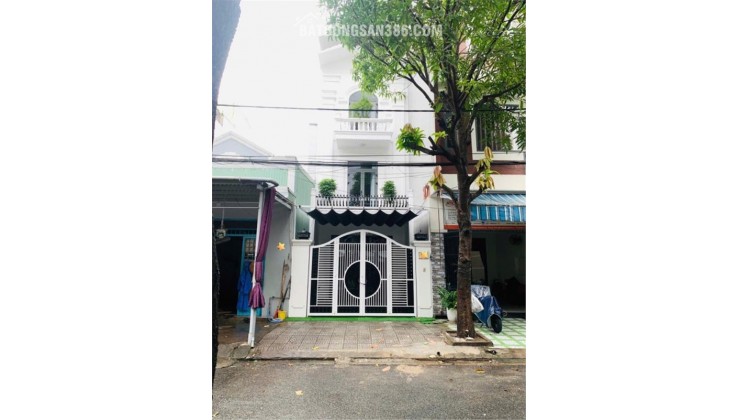 Bán nhà mặt phố Vũ Quỳnh, Hòa Minh, Liên Chiểu, Đà Nẵng. DT 84m2, 3 tầng, 3PN. Giá 7.9 tỷ, Sổ Đỏ. LH: 0877661879
