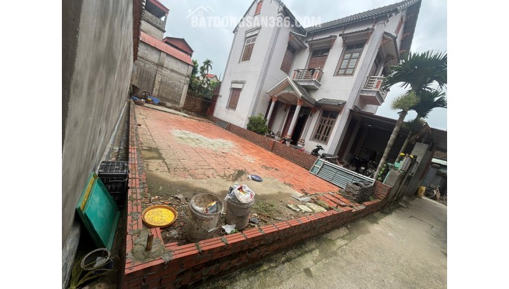 90m THỤY LÂM - ĐÔNG ANH