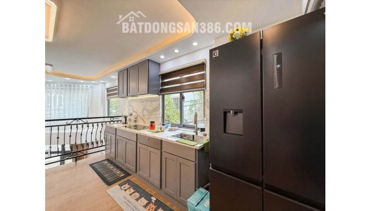 Nhà đẹp Đồng Đen, Tân Bình – 105m² (4.6x22.8), 3 tầng, giá 13.5 tỷ