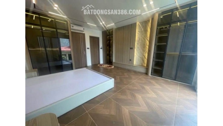 BA ĐÌNH- CÓ NHÀ 6 TẦNG THANG MÁY TẠI PHỐ VĨNH PHÚC- DT 40m2 x 4.6m MT- LÔ GÓC- MẶT NGÕ NN