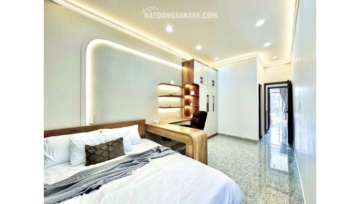 Nhà cạnh ETOWN Cộng Hòa, Tân Bình – 33m², 4 tầng, giá 10.5 tỷ