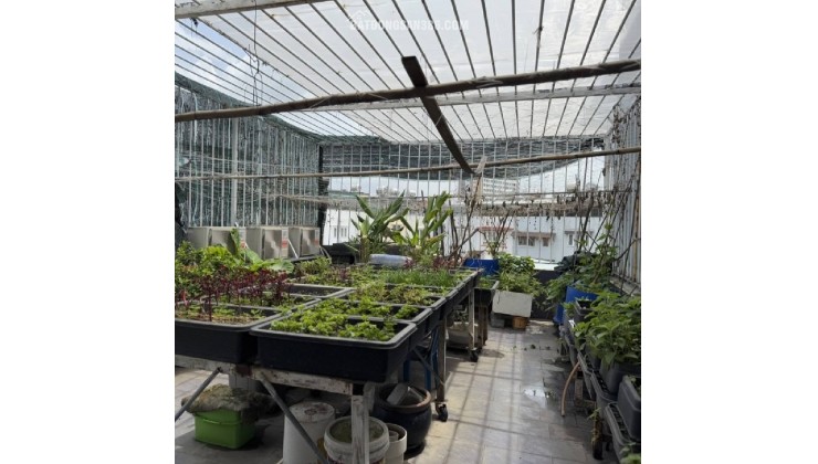 Nhà vị trí siêu đẹp Tăng Nhơn Phú,Phước Long B,  Kết cấu 3 tầng  Thiết kế: sân vườn, gara ô tô 2 cái, bể cá KOI