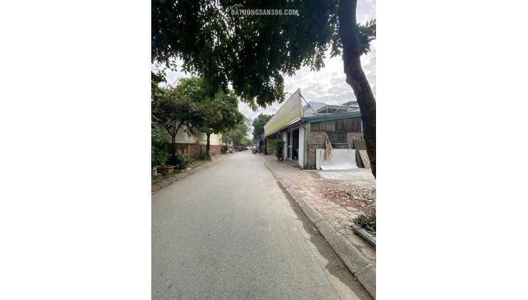 Bán đất Thượng Thanh cạnh Him Lam. 54m x 5m vuông đẹp oto tránh thông. LH 0936123469